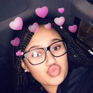 Meet your Posher, Amari